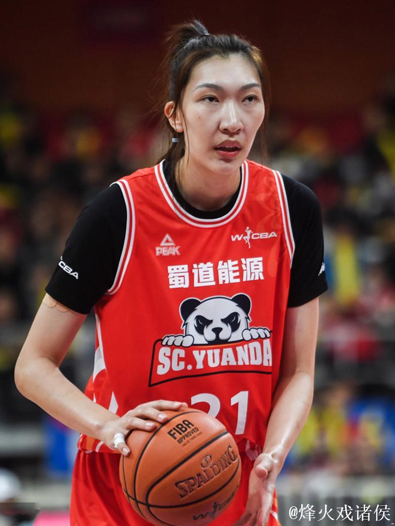 韩旭队友:韩旭为球队带来了很多观众,谁不喜欢看她打球呢 韩旭队友:韩旭为球队带来了很多观众,谁不喜欢看她打球呢
